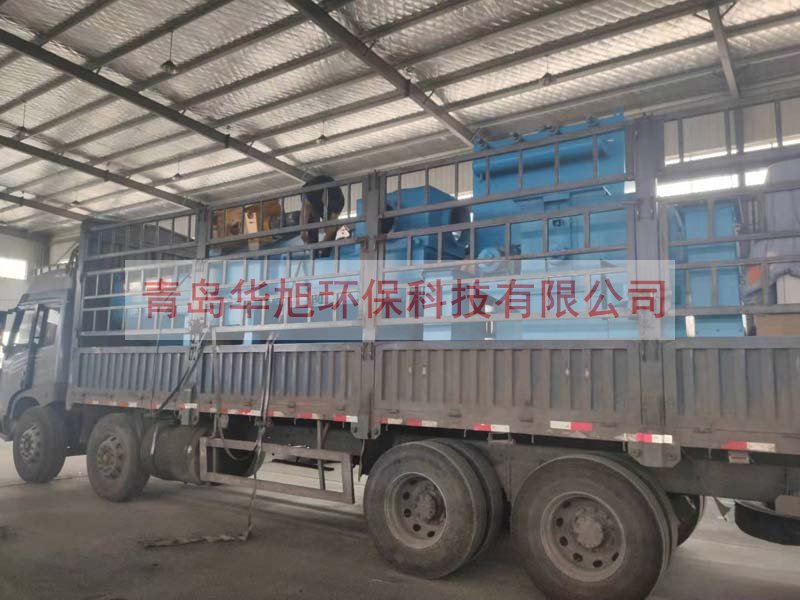 通過(guò)式拋丸機(jī)發(fā)貨現(xiàn)場(chǎng)