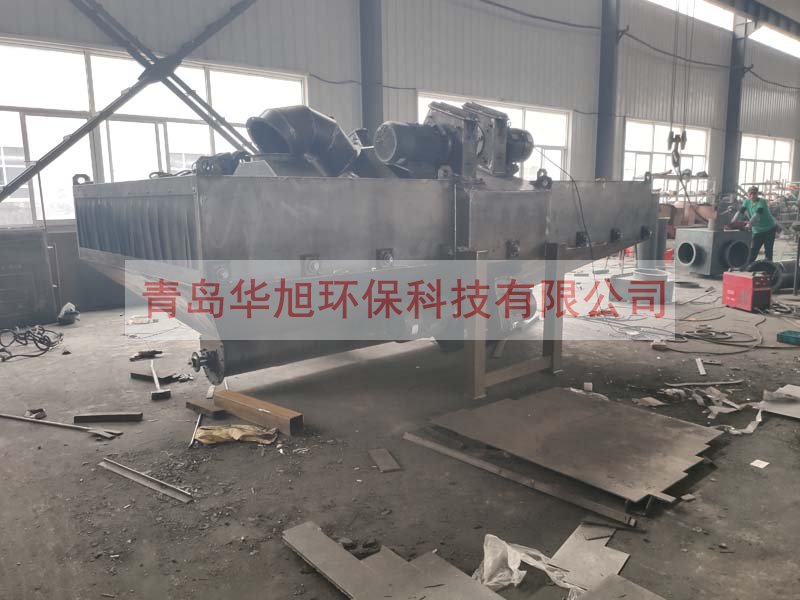 通過(guò)式拋丸機(jī)主室制作中