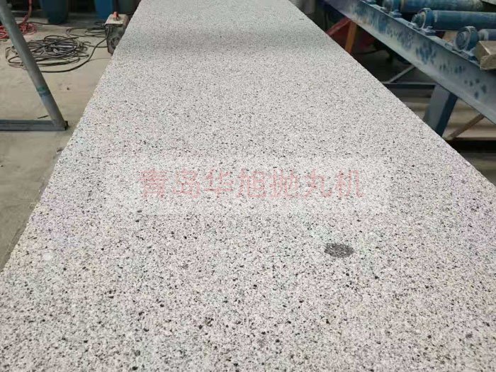 經(jīng)過拋丸機清理后的大理石板