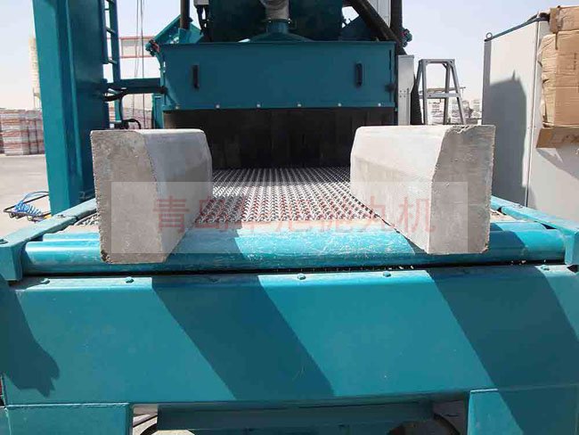 石材拋丸機清理路沿石