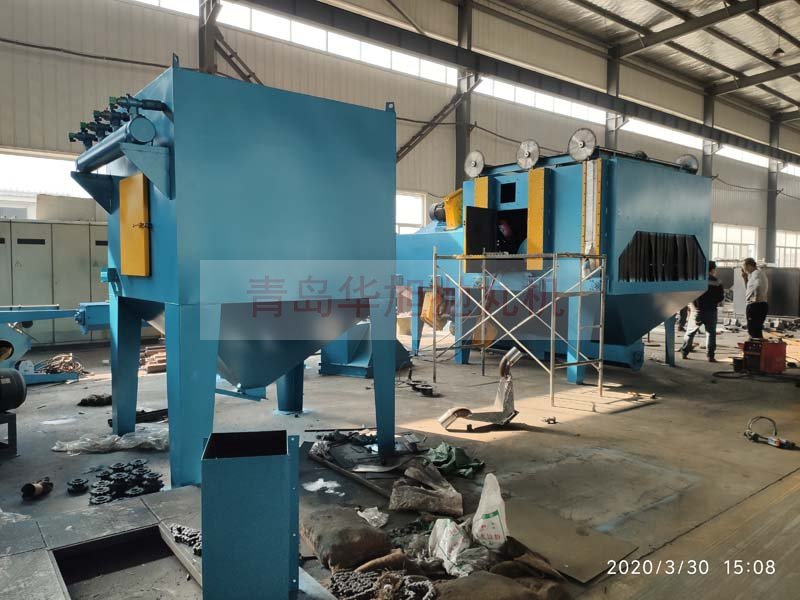 噴漆后的Q3710吊鉤式拋丸機(jī)除塵器