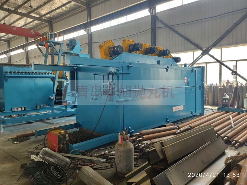 Q3710吊鉤式拋丸機(jī)清理室