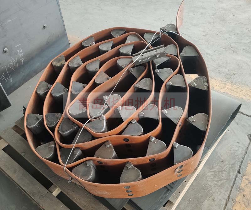 拋丸機(jī)提升帶制作完成準(zhǔn)備發(fā)貨