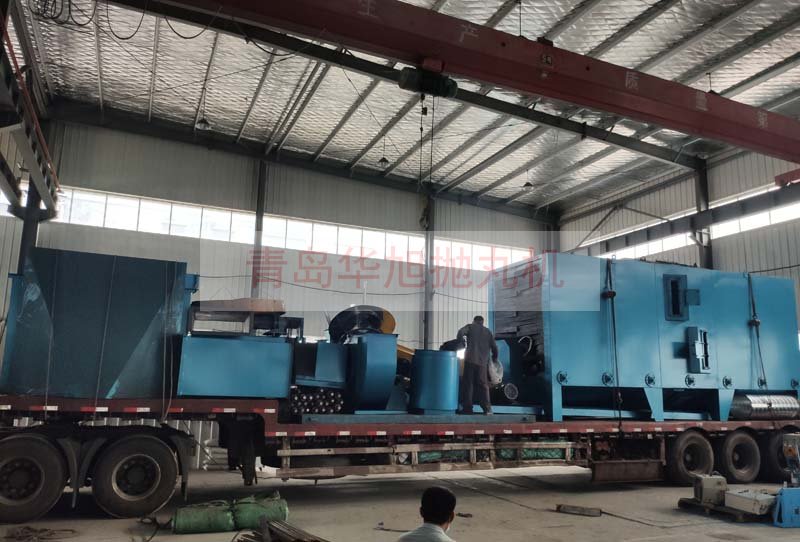 Q6912輥道通過(guò)式拋丸機(jī)裝車完畢準(zhǔn)備發(fā)往廣東