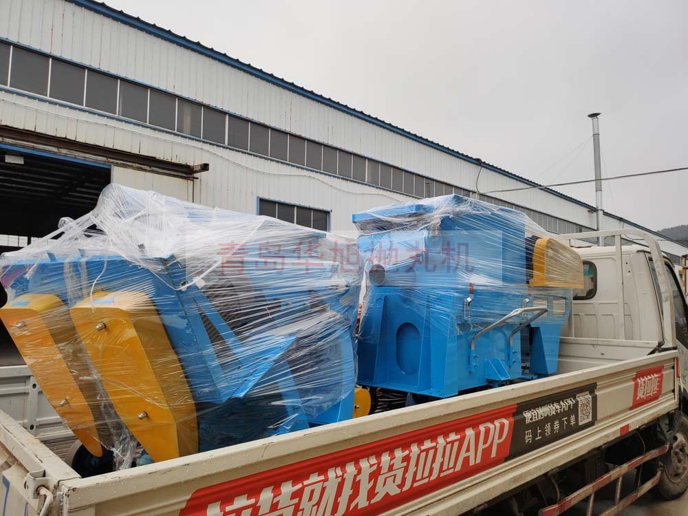 850移動式拋丸機發(fā)貨現(xiàn)場